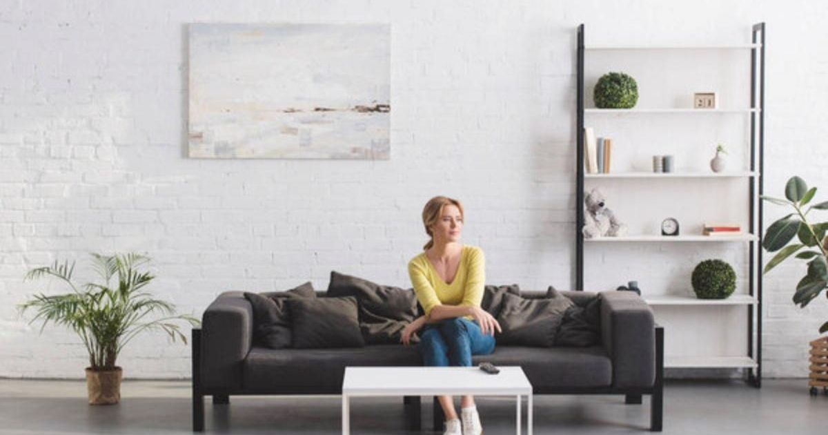 Choosing Wall Art for Small Spaces: Secrets to Creating a Sense of Space Without Taking Up Floor Area