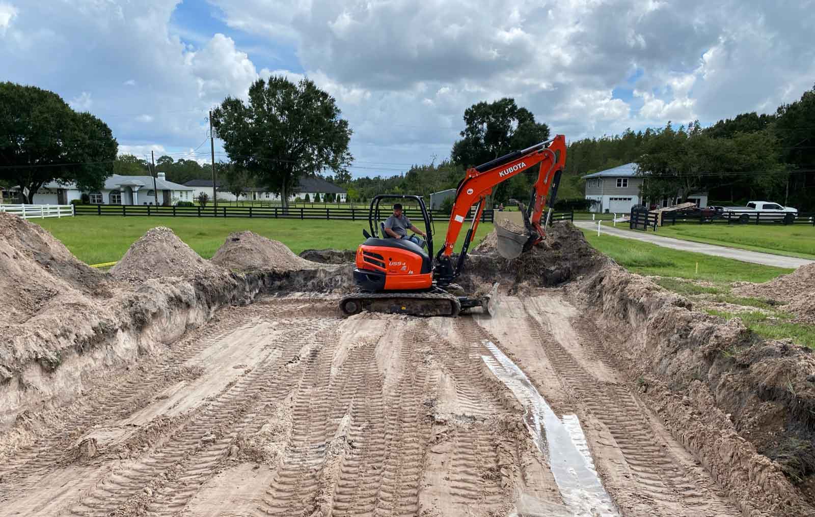 How Do Emergency Septic Excavation Services Handle System Failures?