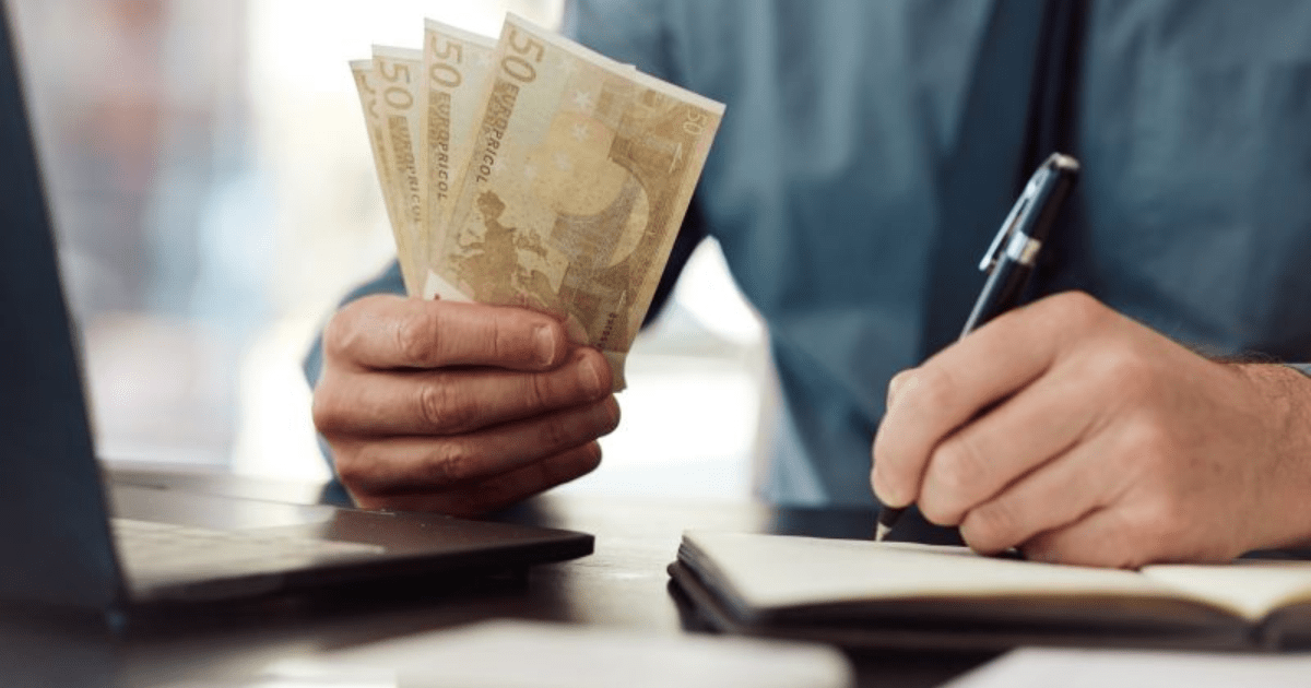 How Commercial Finance Brokers Help Businesses Secure Better Loan Options
